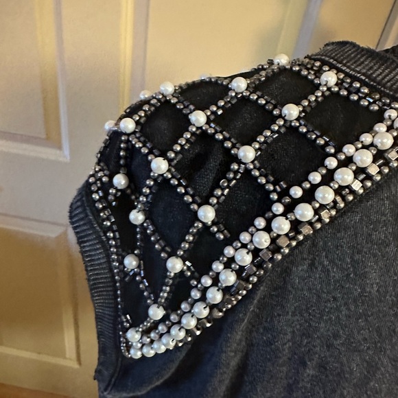 Free People // Pearl Embellished Muscle Tank - Picture 4 of 9